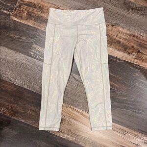 Zyia Active Silver Camo Metallic Light n Tight high-rise cropped leggings